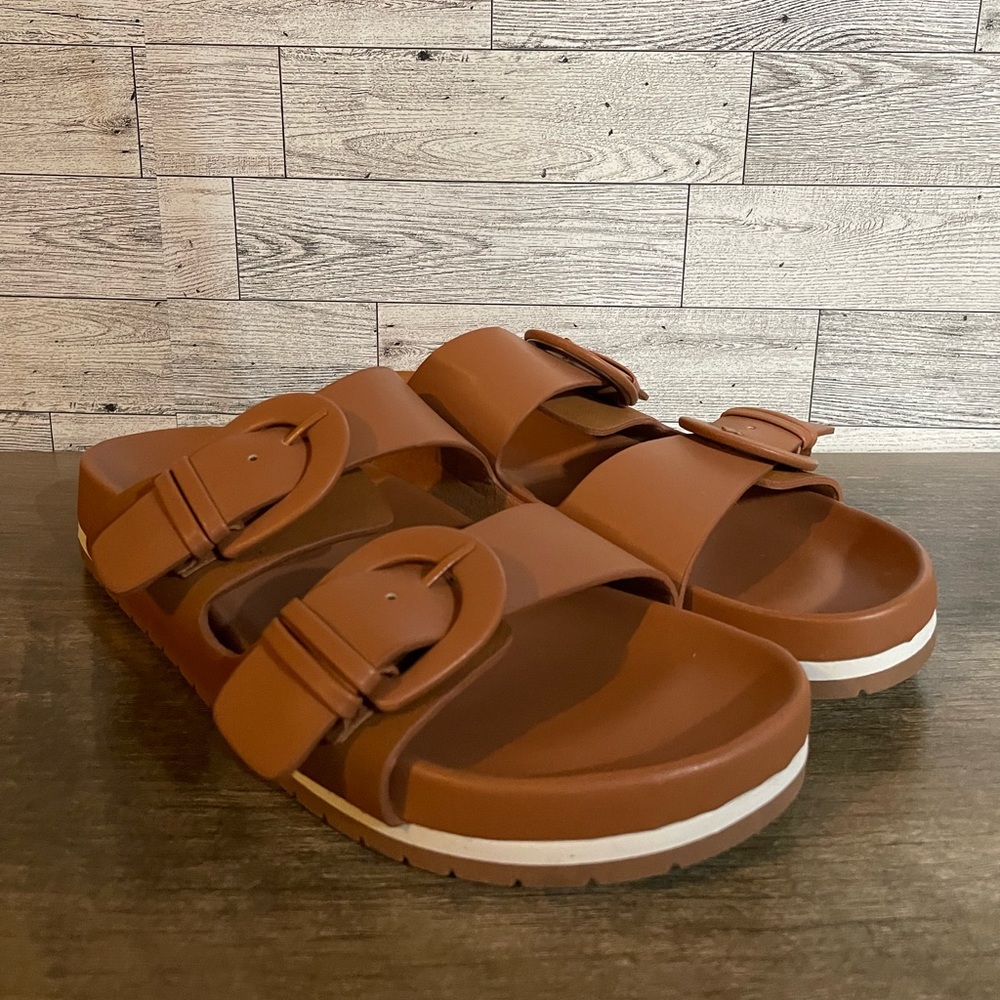 Time & Tru sandals